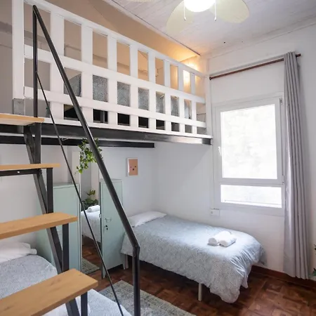 בית הארחה Naim Centro מאלגה